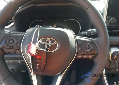 2025 Toyota Rav4 Hybrid Xle z USA, uszkodzony, nr VIN JTMRWRFV5SD314994